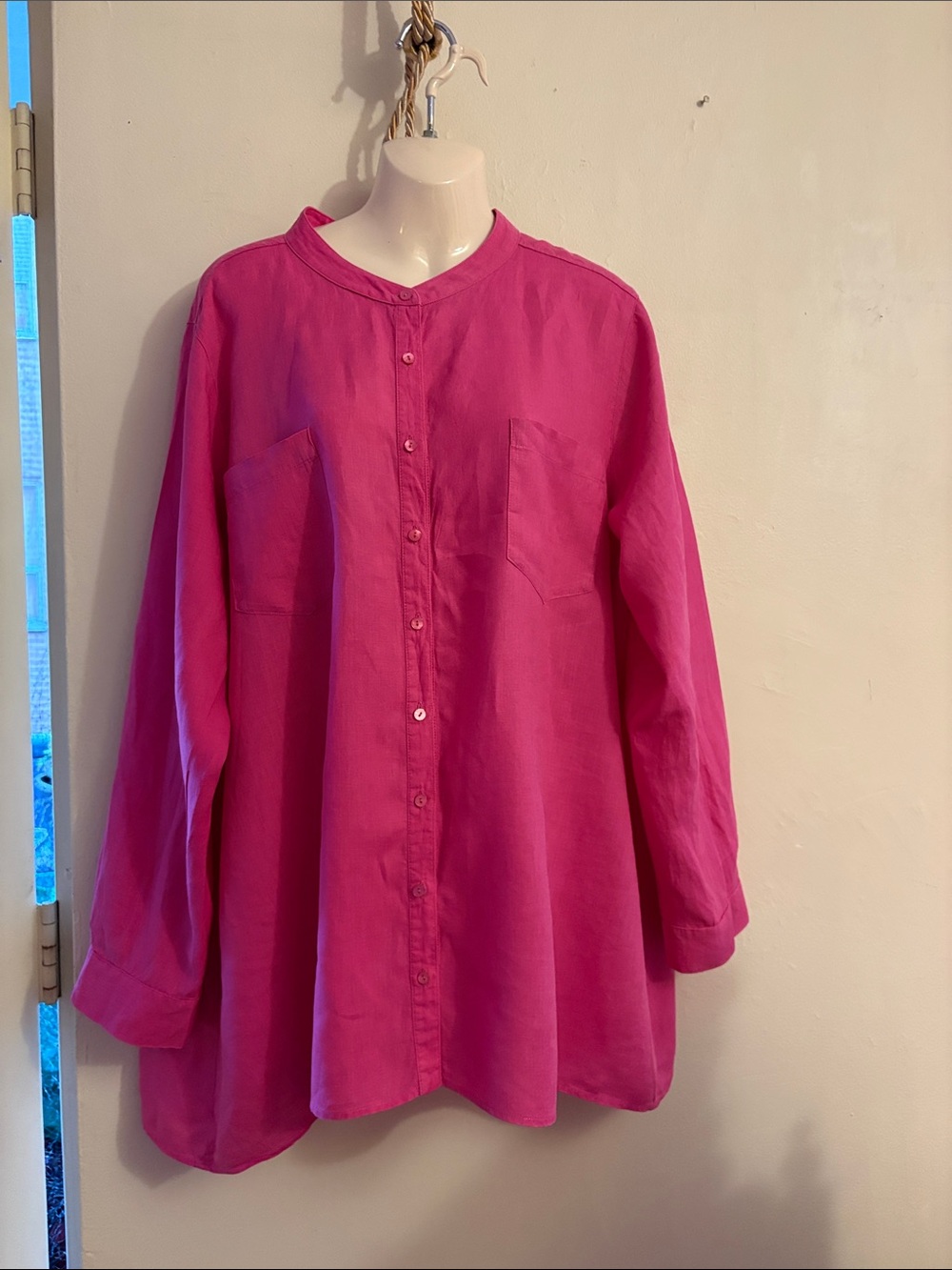 Women’s Button-Front Blouse in Bright Fuchsia100ORGANIC.  IRISH.  Linen